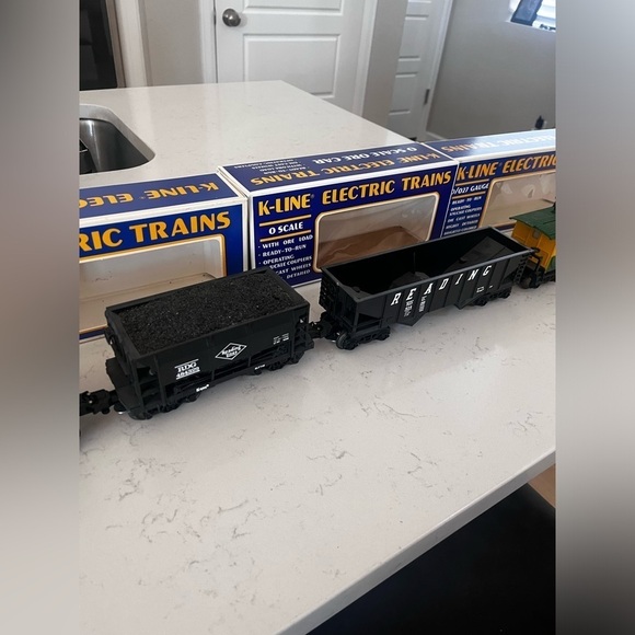 K-LINE 2775 DIESEL LOCOMOTIVE AND SIX CARS O Scale - Picture 6 of 9